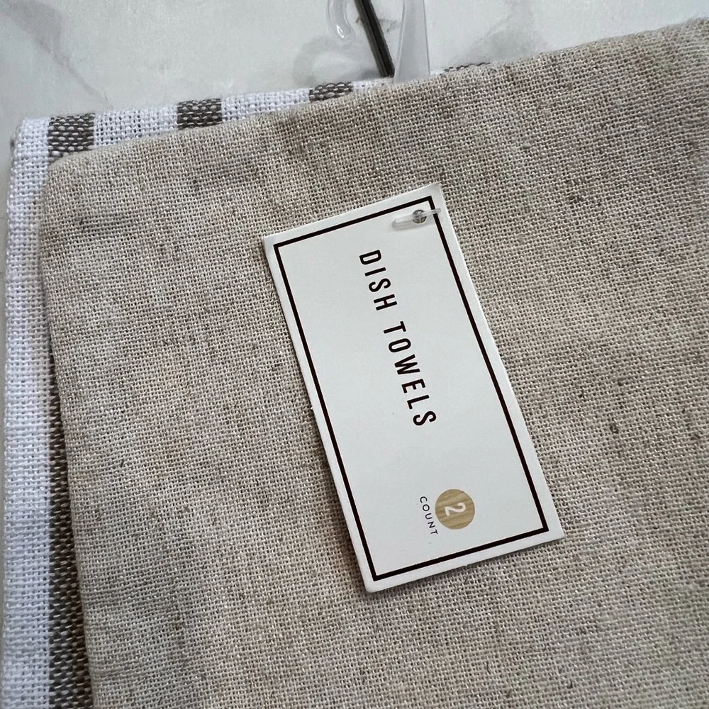 Target Tan and White Kitchen Linens Set
